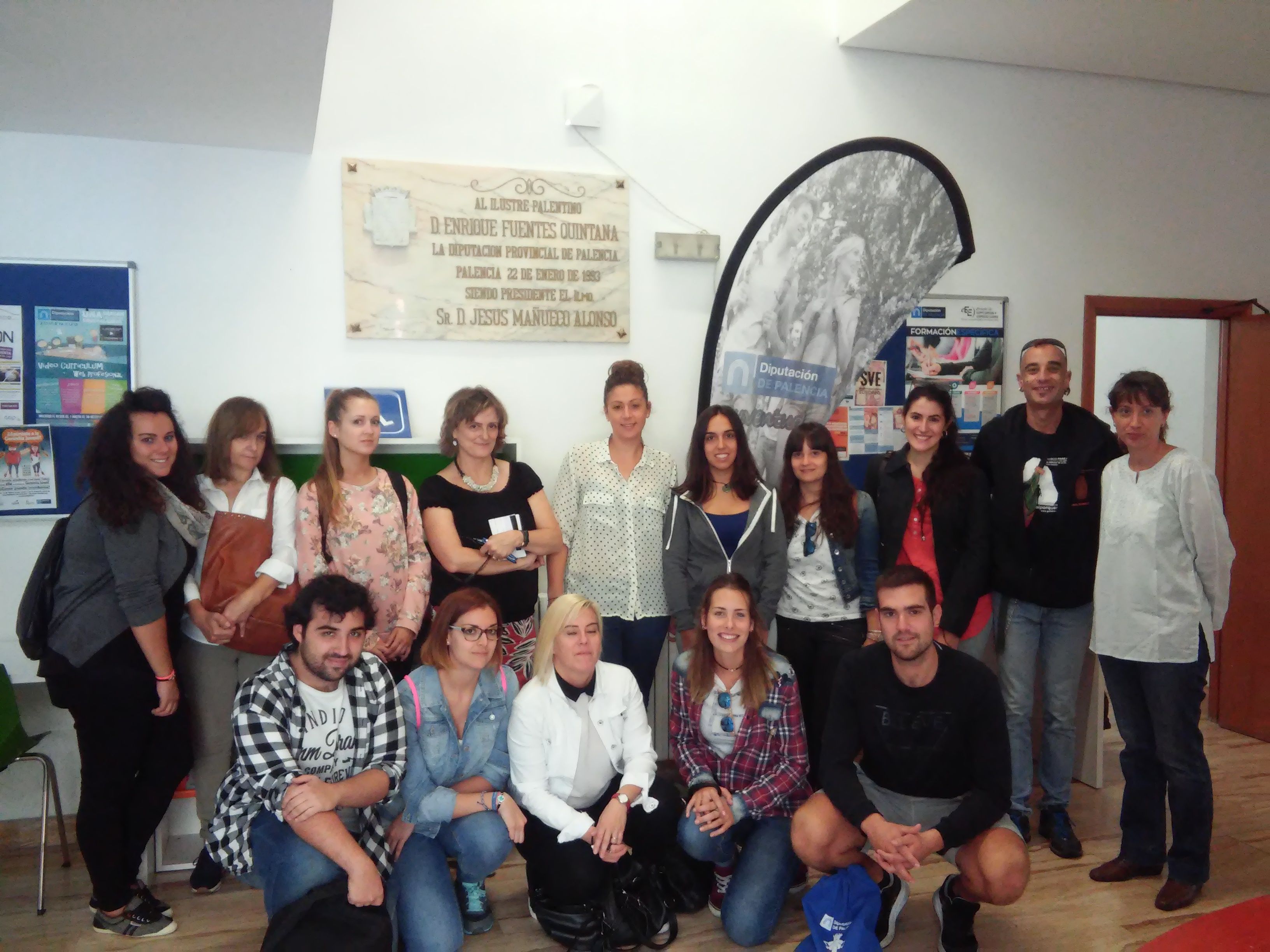 Visita alumnos curso coordinador a diputada de Juventud 1