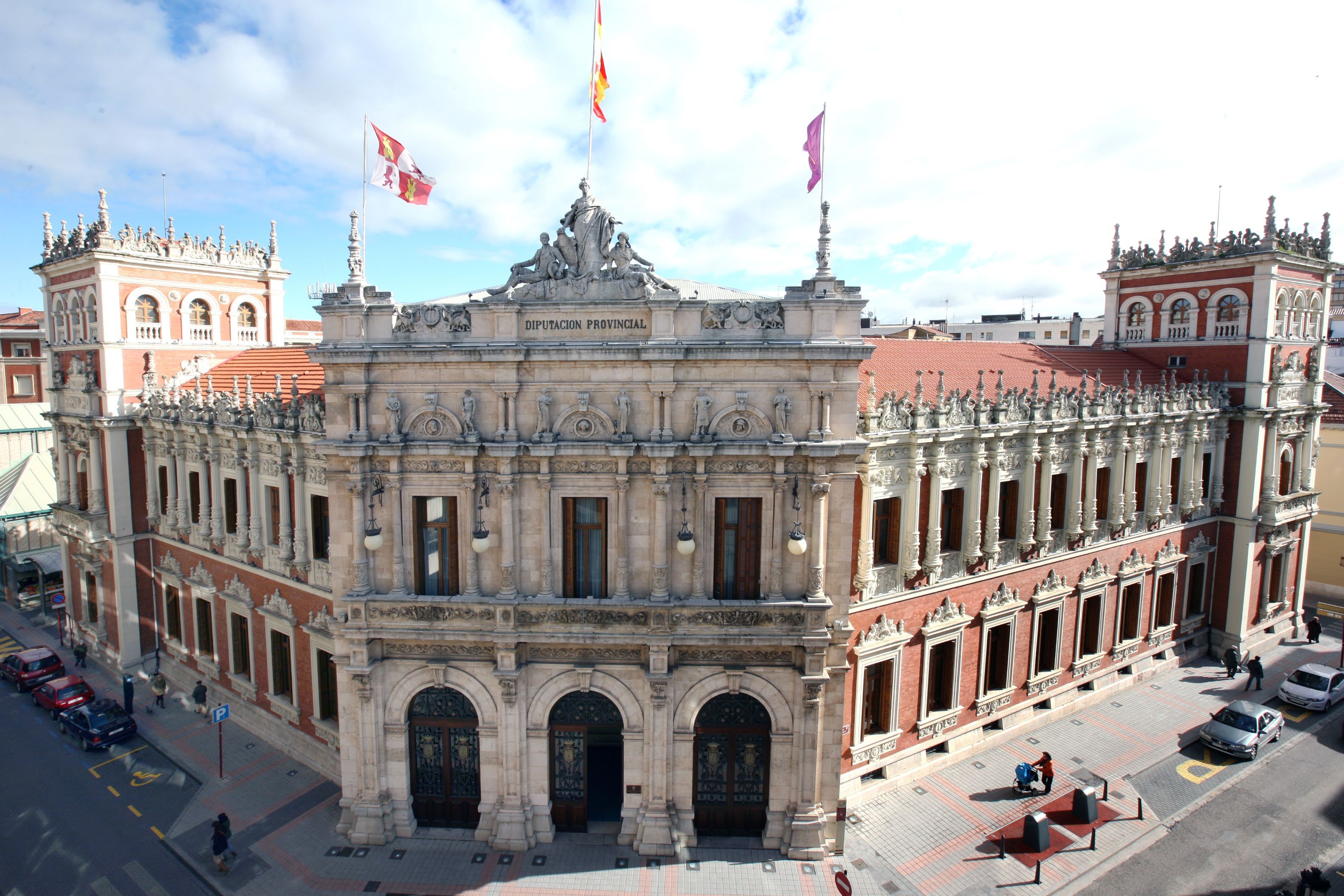 Fachada Principal del Palacio de la Diputación de Palencia 