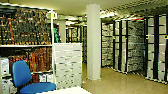 Actualización para gestionar y difundir mejor el ingente Archivo de la ...