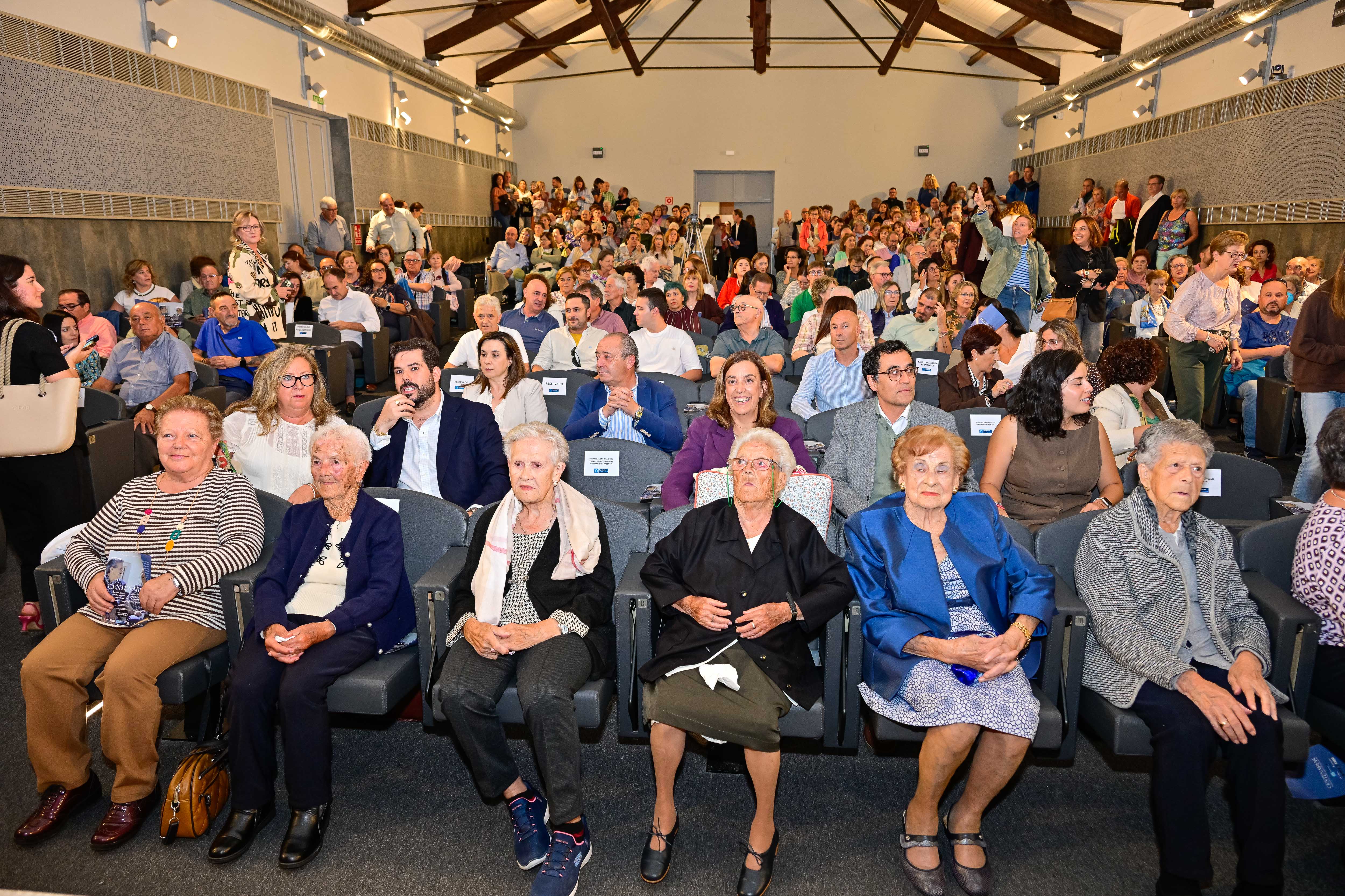 Documentary 'Centenarias' premieres in tribute to oldest women in Palencia