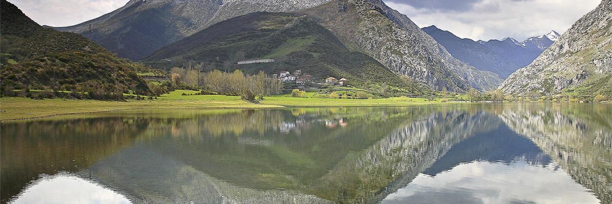 "El espejo" de Guillermo Quintanilla Benavente. Lugar Cardaño de Abajo y Pico Espigüete