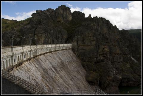 "Embalse de Camporredondo" de Alejandro Merino Blanco. Lugar Velilla del Río Carrión - Comarca del Alto Carrión 
