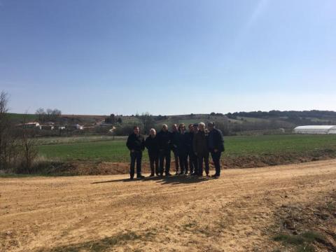 La presienta de la Diputación ha visitado el camino junto a los alcaldes de los municipios.