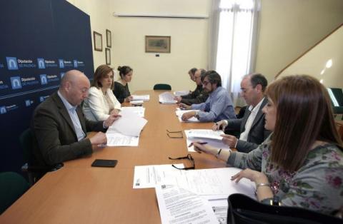 La reunión se ha celebrado esta mañana en el Palacio Provincial.