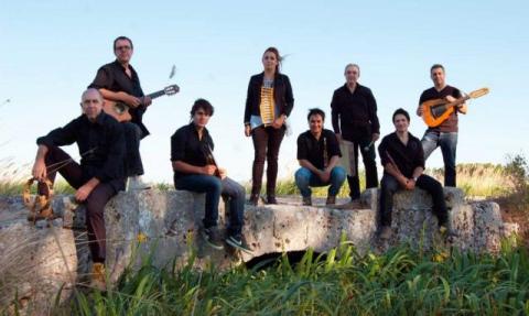 Abrojo-folk acutará esta noche en Carrión de los Condes.