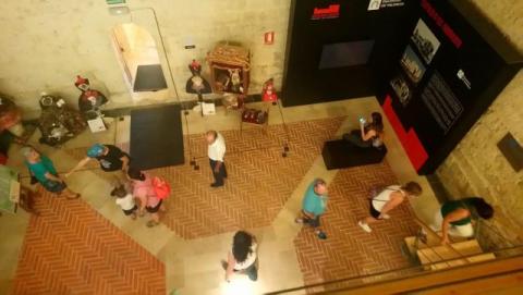 Cientos de visitantes recorrieron las estancias del Castillo de los Sarmiento.