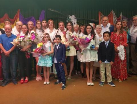 Ángeles Armisén recibió el bastón de almirantazgo durante un acto celebrado en el salón de actos múltiples del Alar del Rey.