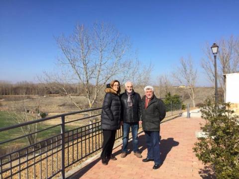 61e06eaf-8166-40e5-af81-3c08df6fbea0