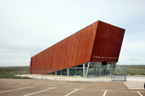 edificio cueva franceses