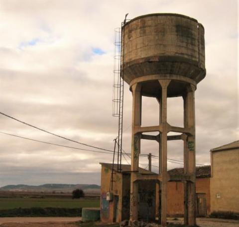 antiguo_deposito_de_agua_de_una_localidad_palentina.jpg