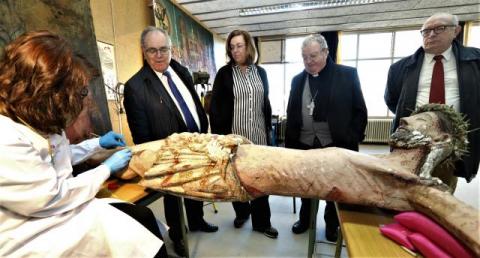 taller provincial restauración cristo_crucificado