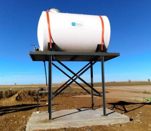tanque_de_agua_para_uso_agropecuario.jpg