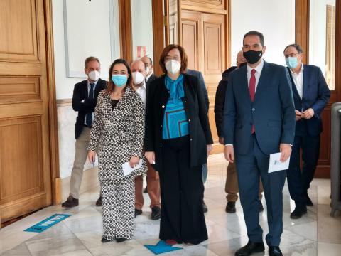 Foto grupo acuerdo calle jardines 