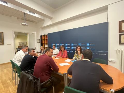 Un momento de la reunión de la Mesa de Contratación.