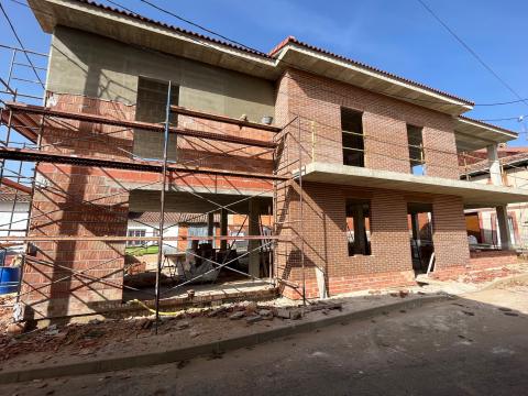 Edificio en obras.jpg