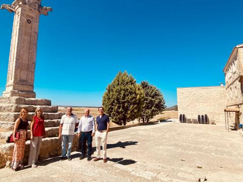 Vertavillo_plaza .jpg