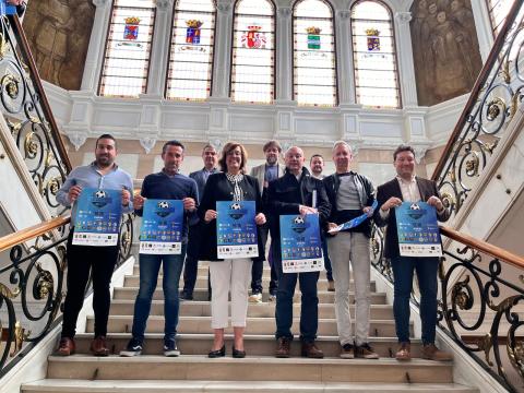 La presentación ha tenido lugar en el Palacio Provincial.