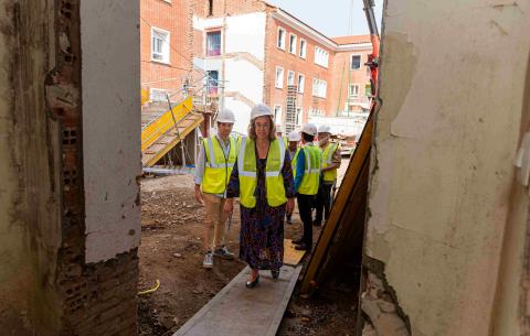 Visita Escuela Enfermería 1.jpg