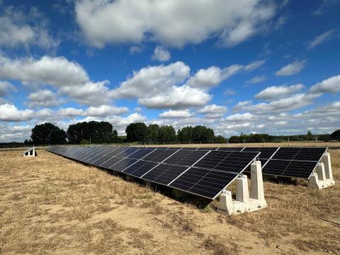 Instalación fotovoltaica en La Olmeda.jpg