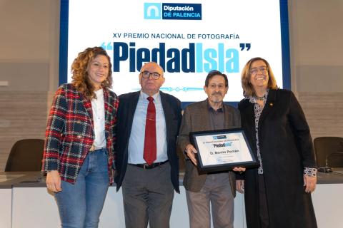Benito Román, ganador del premio Piedad Isla 2024