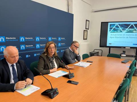 Un momento de la rueda de prensa de balance.jpg