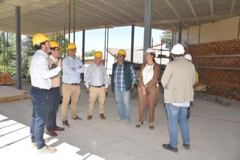 Un momento de la visita a las obras.