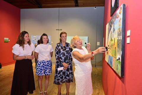 Inauguración exposición Mercedes Maté