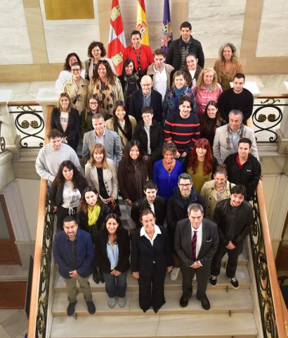 Empresas y alumnos becados del Programa con la FUVa