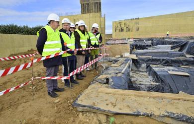 Un momento a la visita de las obras de reforma de La Tejada.