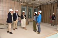 Un momento de la visita a las obras.